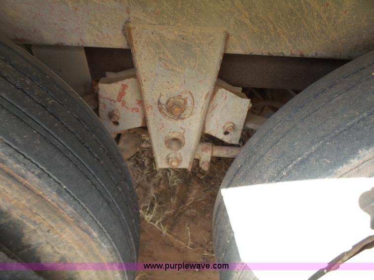 image for item K8751 1997 Utility VS2R refrigerated van trailer