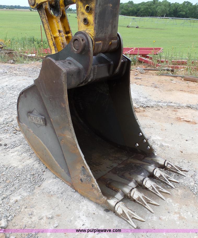 image for item K8752 2007 Komatsu PC200LC-8 excavator