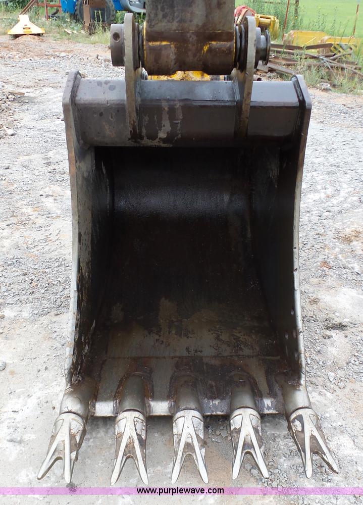 image for item K8752 2007 Komatsu PC200LC-8 excavator