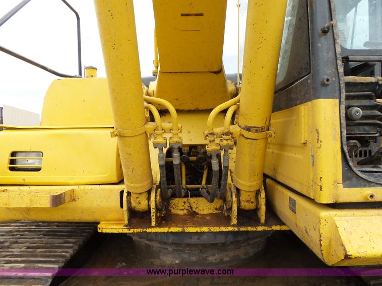 image for item K8752 2007 Komatsu PC200LC-8 excavator