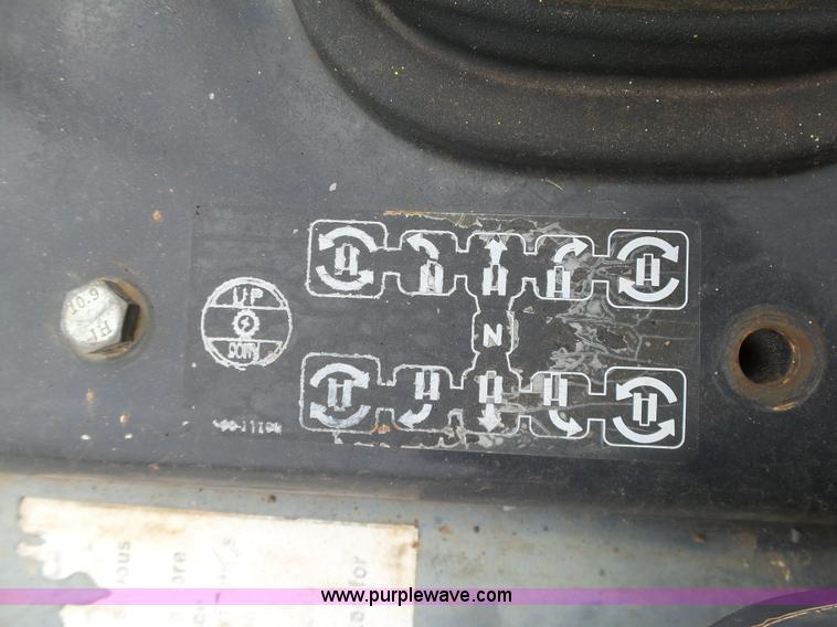 image for item K8753 2005 Komatsu D39PX-21 pipelayer