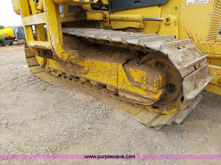 image for item K8753 2005 Komatsu D39PX-21 pipelayer