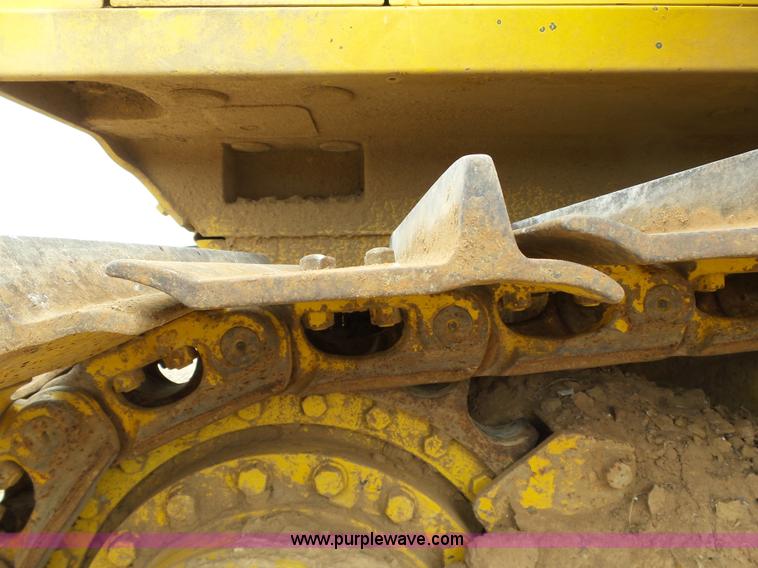 image for item K8753 2005 Komatsu D39PX-21 pipelayer