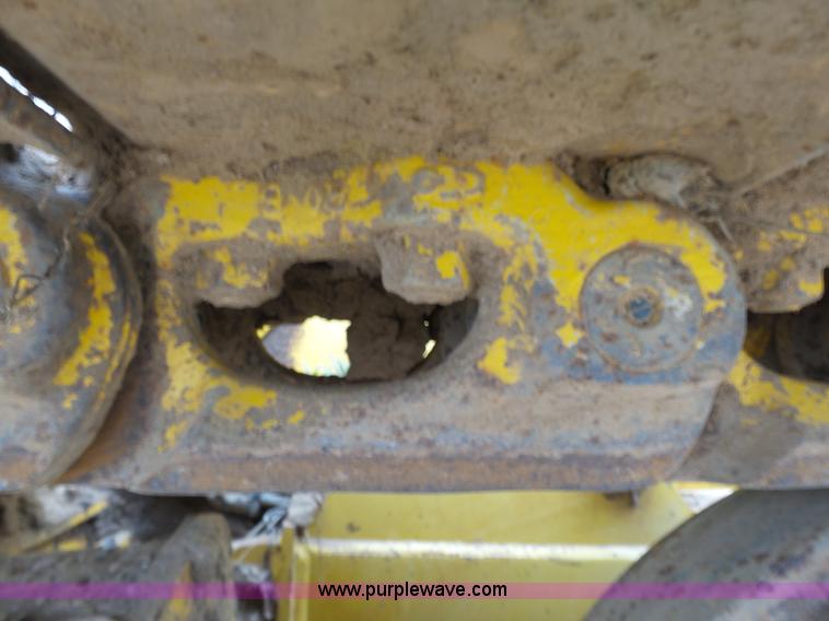image for item K8753 2005 Komatsu D39PX-21 pipelayer