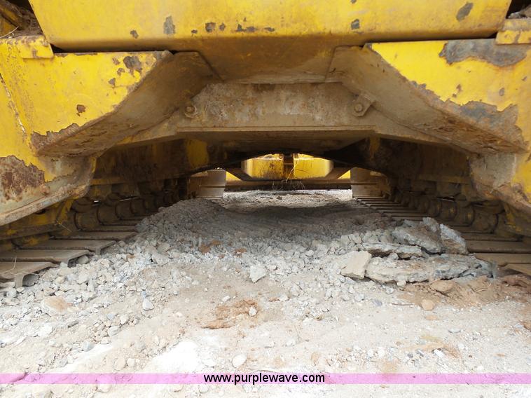 image for item K8753 2005 Komatsu D39PX-21 pipelayer