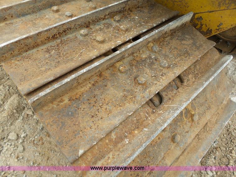 image for item K8753 2005 Komatsu D39PX-21 pipelayer