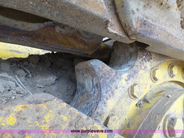 image for item K8753 2005 Komatsu D39PX-21 pipelayer