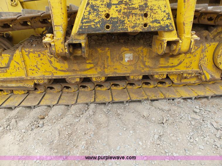 image for item K8753 2005 Komatsu D39PX-21 pipelayer