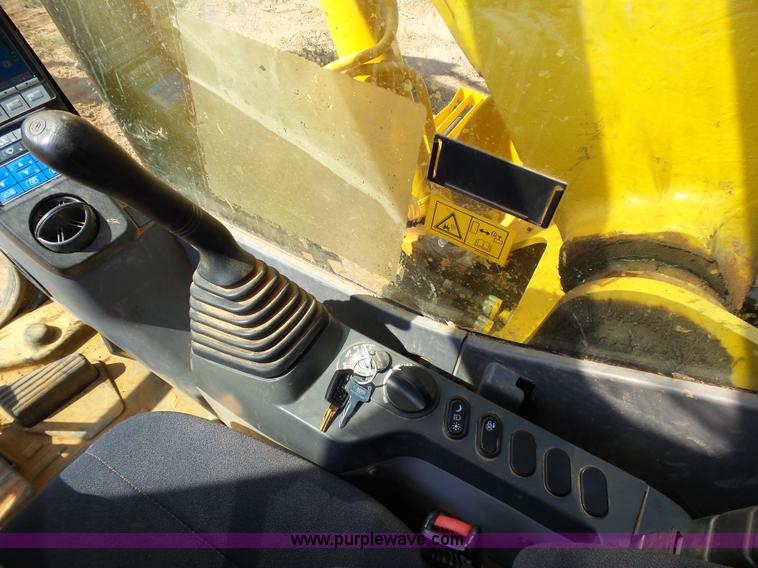 image for item K8754 2012 Komatsu PC200LC-8 excavator