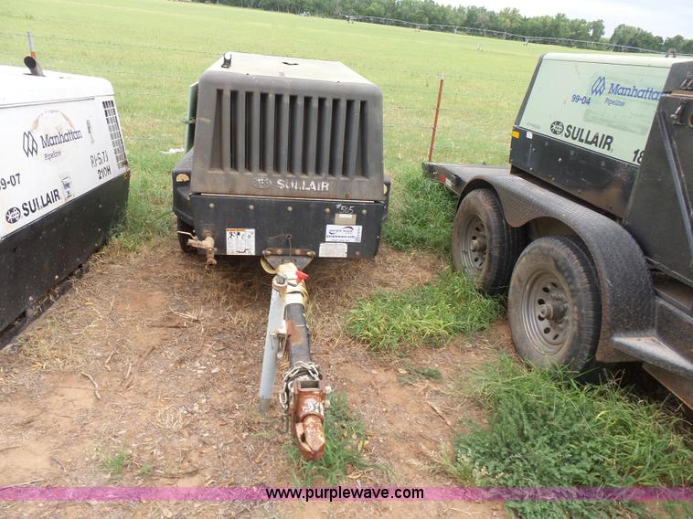 image for item K8757 2004 Sullair 185 air compressor