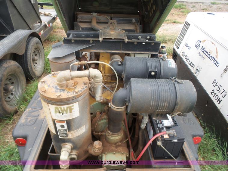 image for item K8757 2004 Sullair 185 air compressor