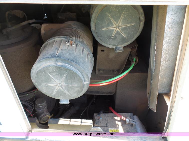 image for item K8758 2004 Sullair 210H air compressor