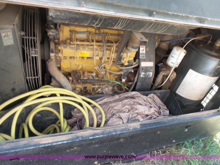 image for item K8758 2004 Sullair 210H air compressor