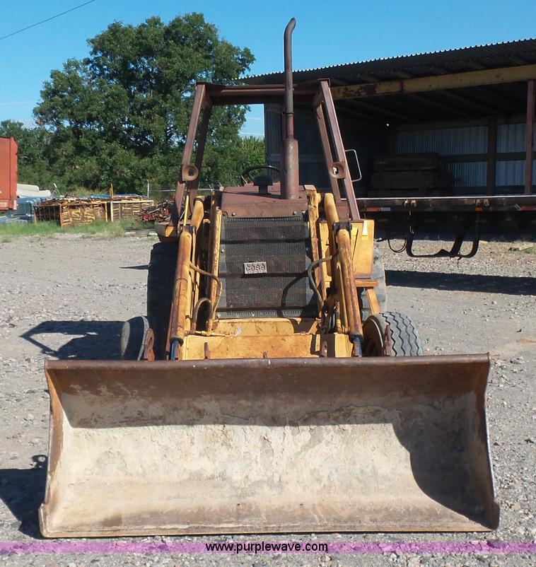 image for item L4750 1984 Case 480LL landscape tractor