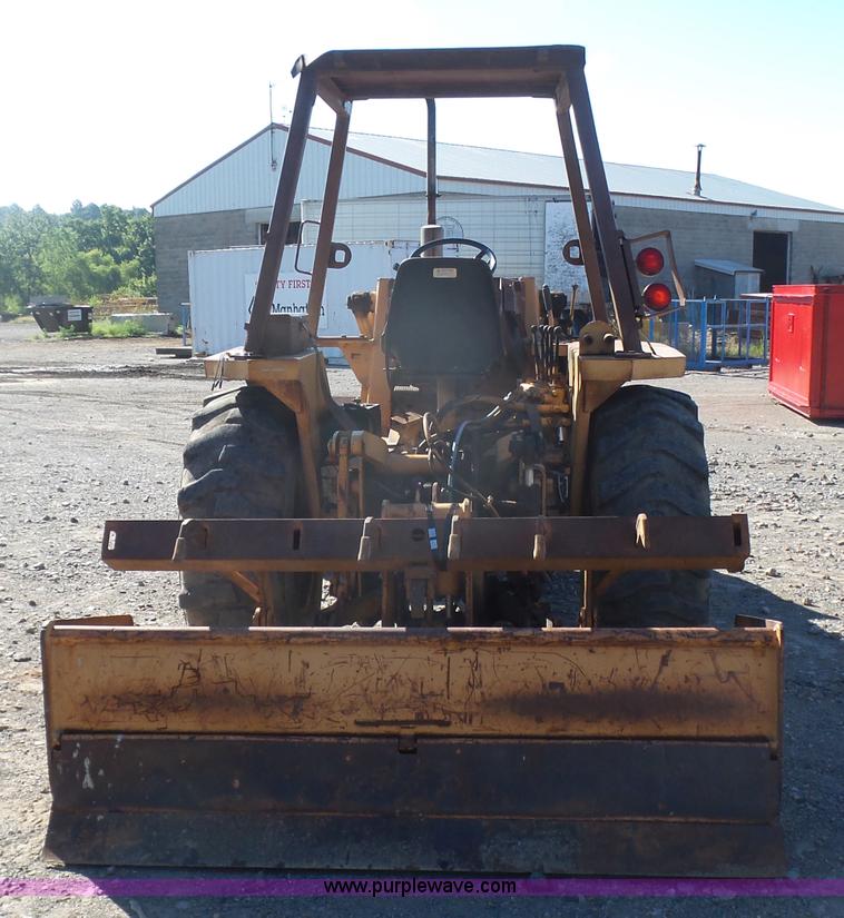 image for item L4750 1984 Case 480LL landscape tractor