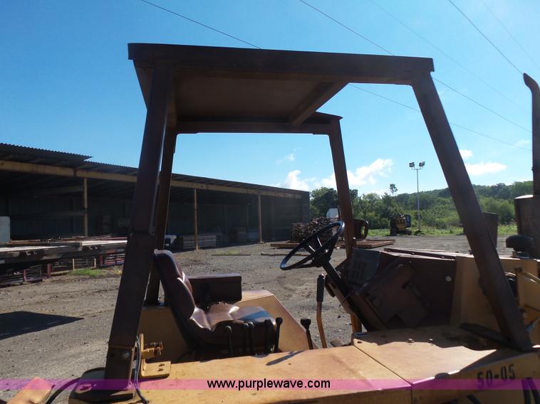 image for item L4750 1984 Case 480LL landscape tractor