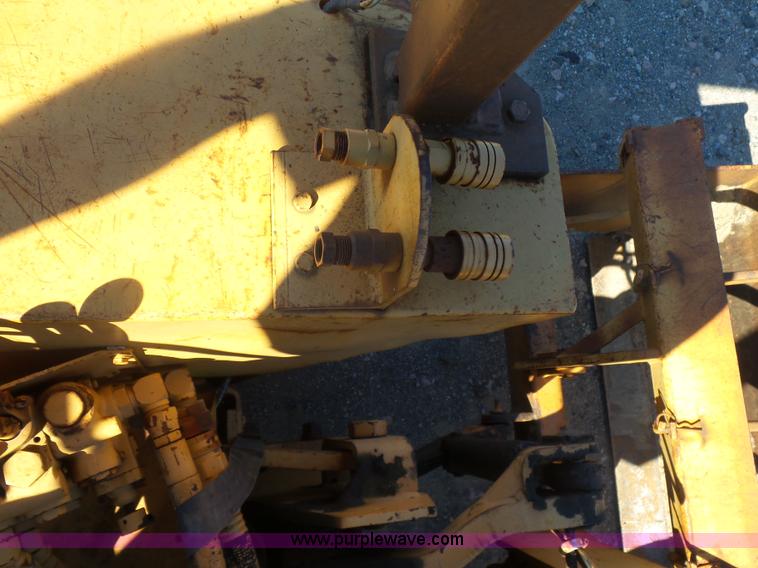 image for item L4750 1984 Case 480LL landscape tractor