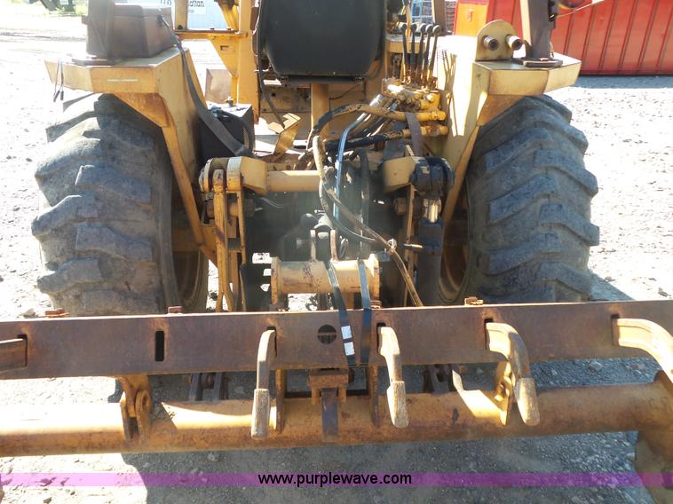 image for item L4750 1984 Case 480LL landscape tractor