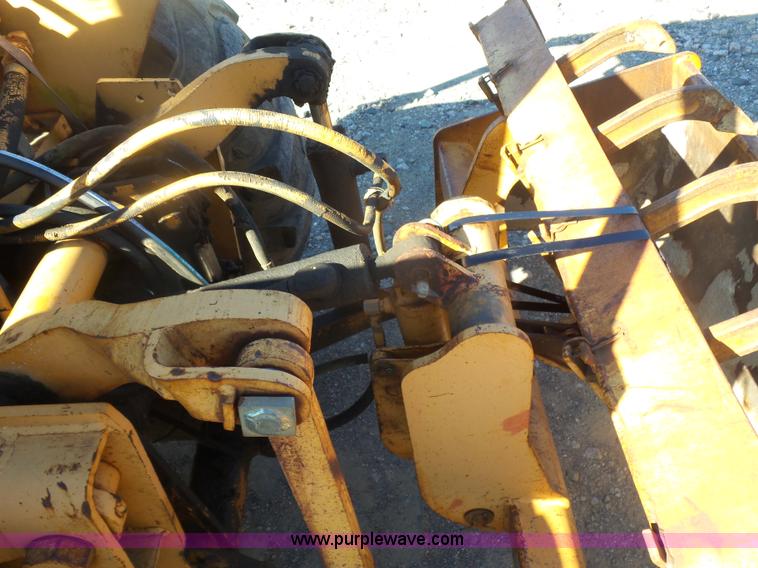 image for item L4750 1984 Case 480LL landscape tractor