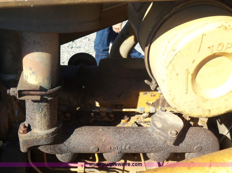 image for item L4750 1984 Case 480LL landscape tractor