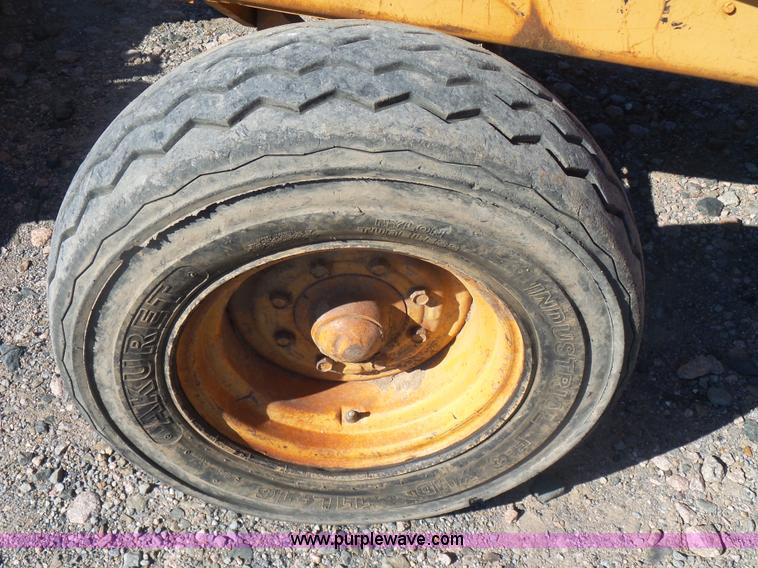 image for item L4750 1984 Case 480LL landscape tractor