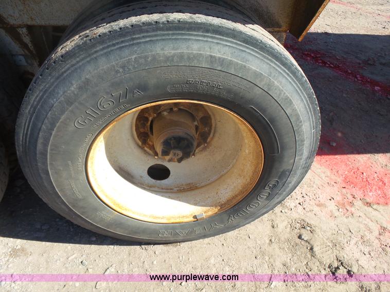 image for item L4751 1998 Schaller 6420 bottom dump trailer