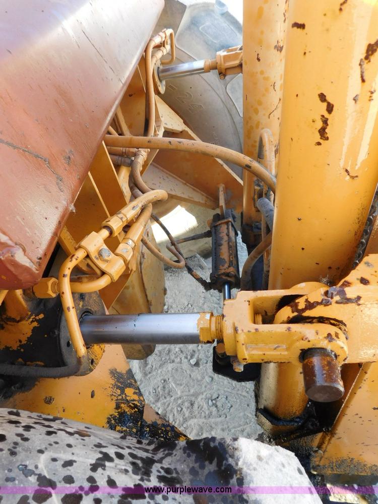 image for item L5896 1994 Case 586E forklift