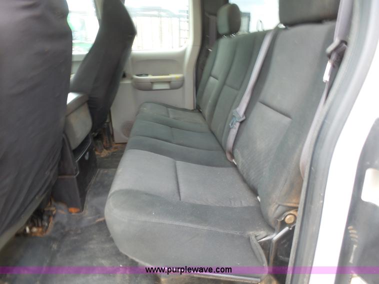 image for item L6800 2011 Chevrolet Silverado 2500HD Ext. Cab pickup truck