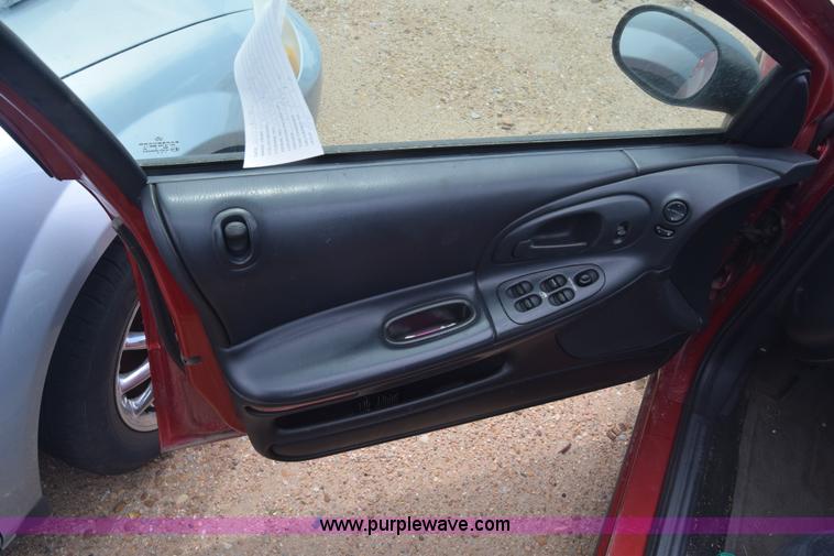 image for item K2779 2003 Dodge Intrepid