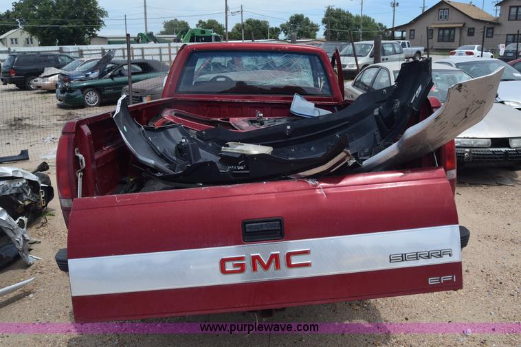 image for item K2780 1990 GMC Sierra 1500 pickup truck