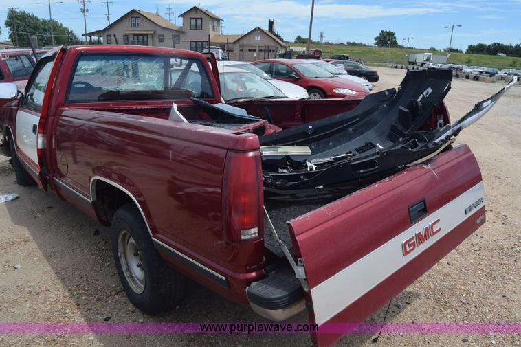 image for item K2780 1990 GMC Sierra 1500 pickup truck