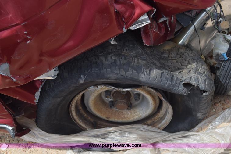 image for item K2780 1990 GMC Sierra 1500 pickup truck