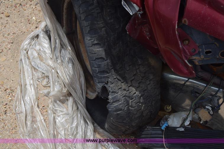 image for item K2780 1990 GMC Sierra 1500 pickup truck