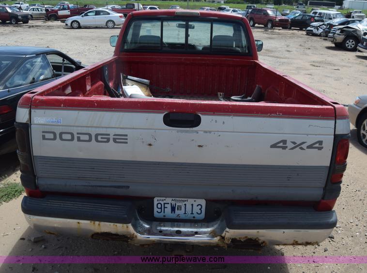 image for item K2782 1994 Dodge Ram 1500 pickup truck