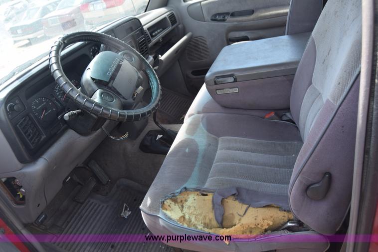 image for item K2782 1994 Dodge Ram 1500 pickup truck