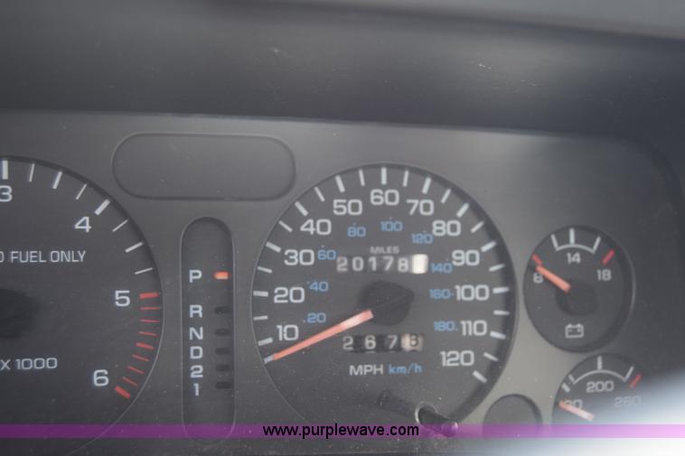 image for item K2782 1994 Dodge Ram 1500 pickup truck