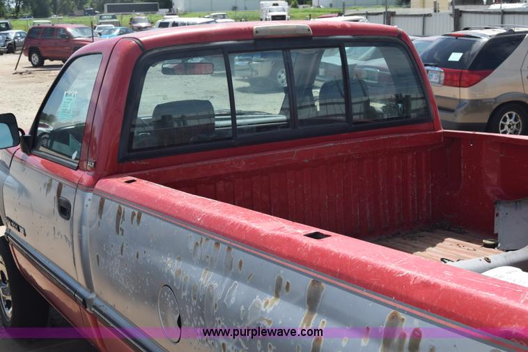 image for item K2782 1994 Dodge Ram 1500 pickup truck