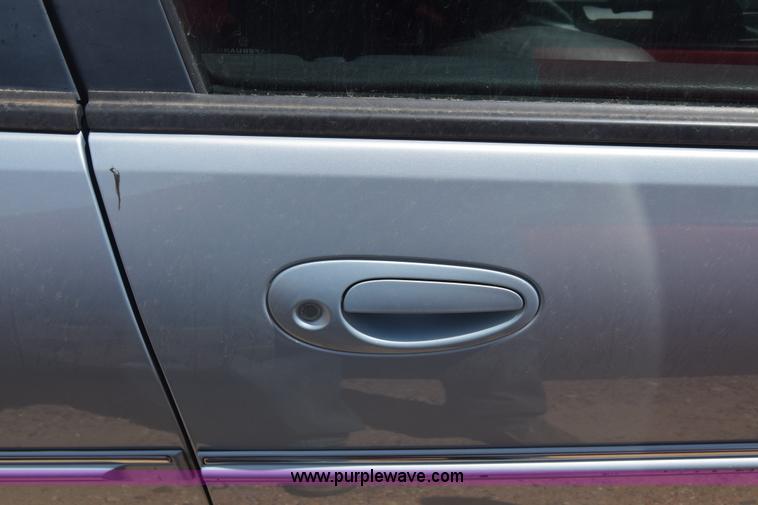 image for item K2784 2001 Chrysler Sebring