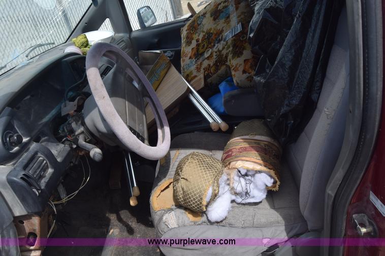 image for item K2785 1994 Ford Aerostar van