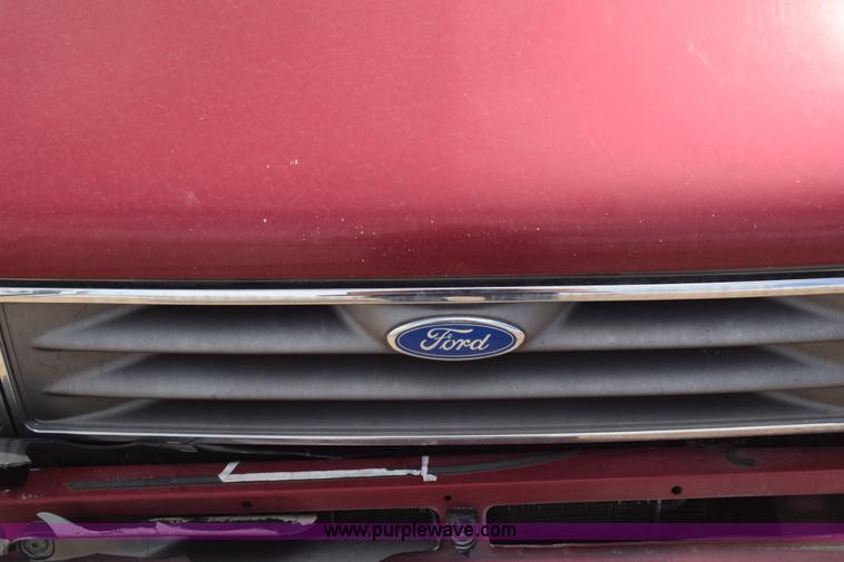 image for item K2785 1994 Ford Aerostar van