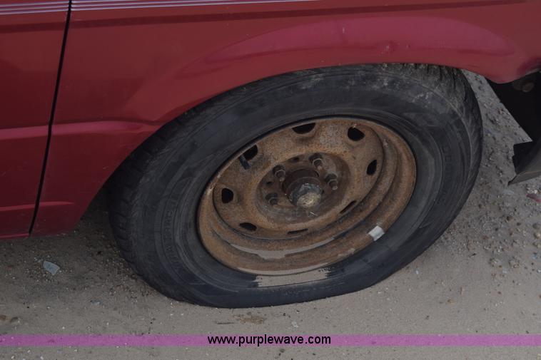 image for item K2785 1994 Ford Aerostar van