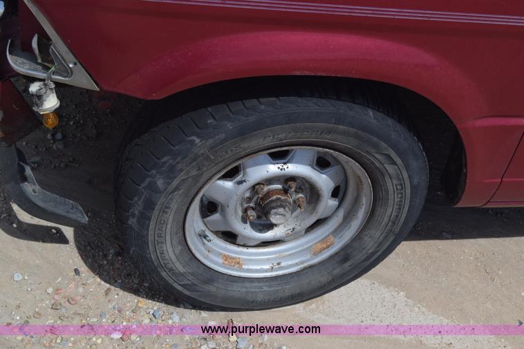 image for item K2785 1994 Ford Aerostar van