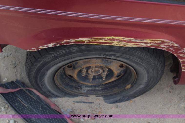 image for item K2785 1994 Ford Aerostar van