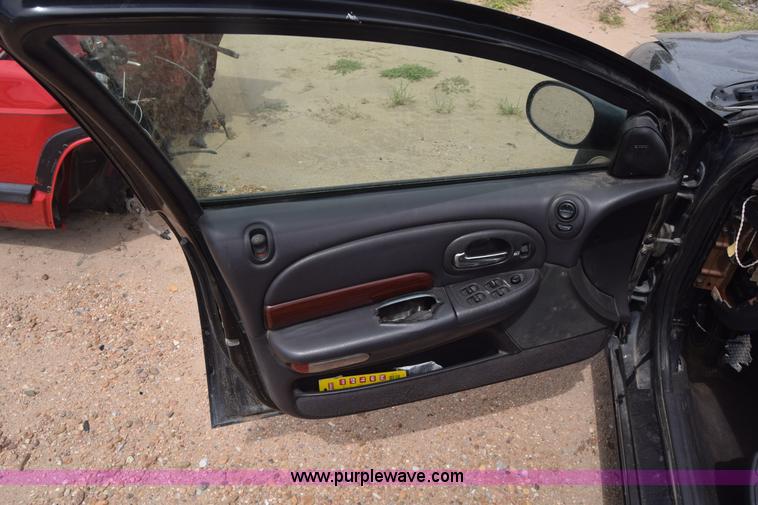 image for item K2786 1999 Chrysler 300M