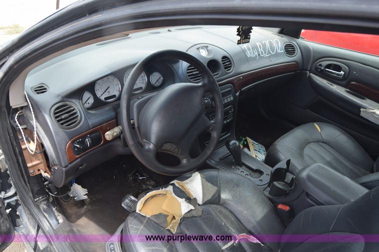 image for item K2786 1999 Chrysler 300M