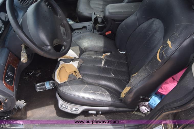 image for item K2786 1999 Chrysler 300M