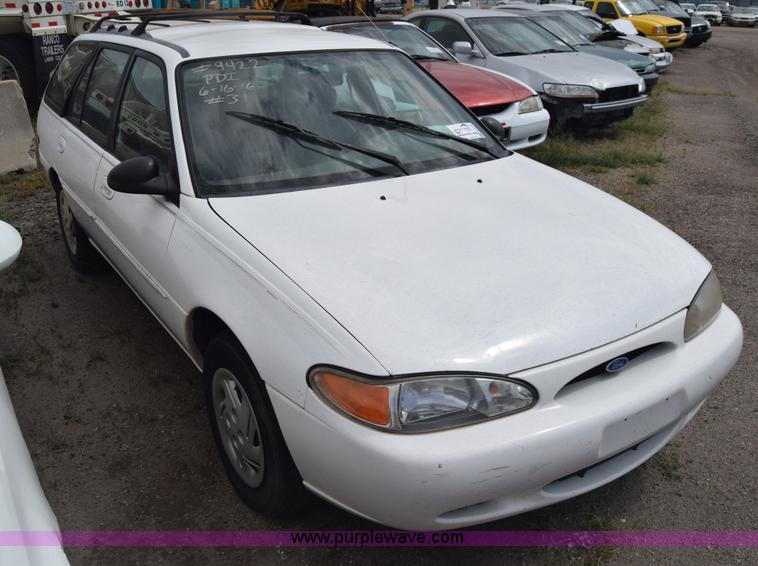 image for item K2790 1997 Ford Escort Wagon