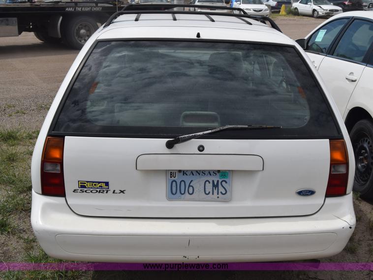 image for item K2790 1997 Ford Escort Wagon