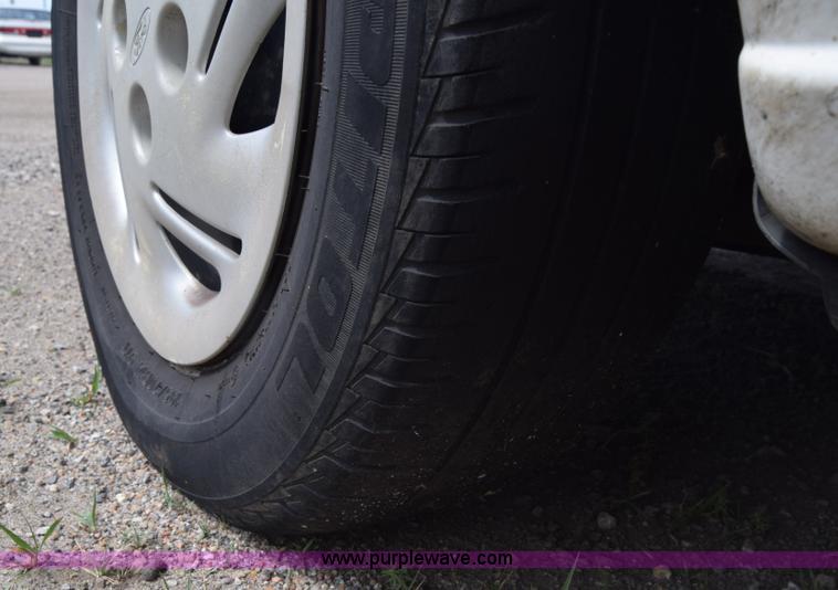 image for item K2790 1997 Ford Escort Wagon