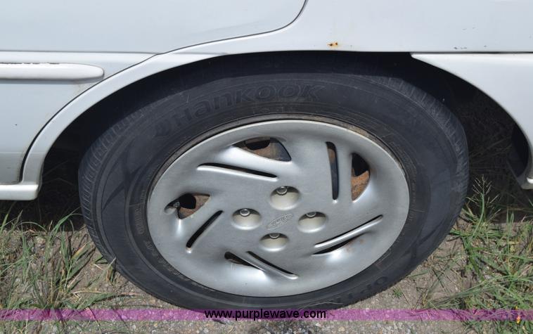 image for item K2790 1997 Ford Escort Wagon